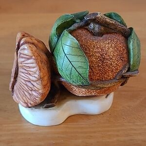 HARMONY KINGDOM 1999 Lord Byron Garden Collection, Orange Trinket Box